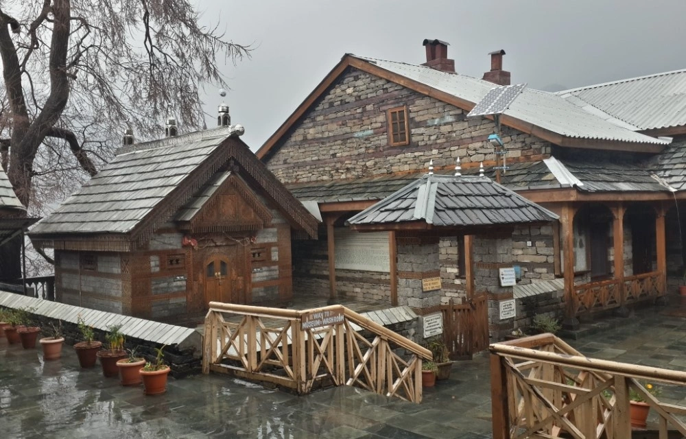Naggar Castle
