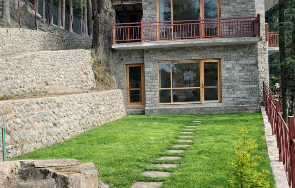 How to Pick the Right Room Type in Manali Without Regret Later